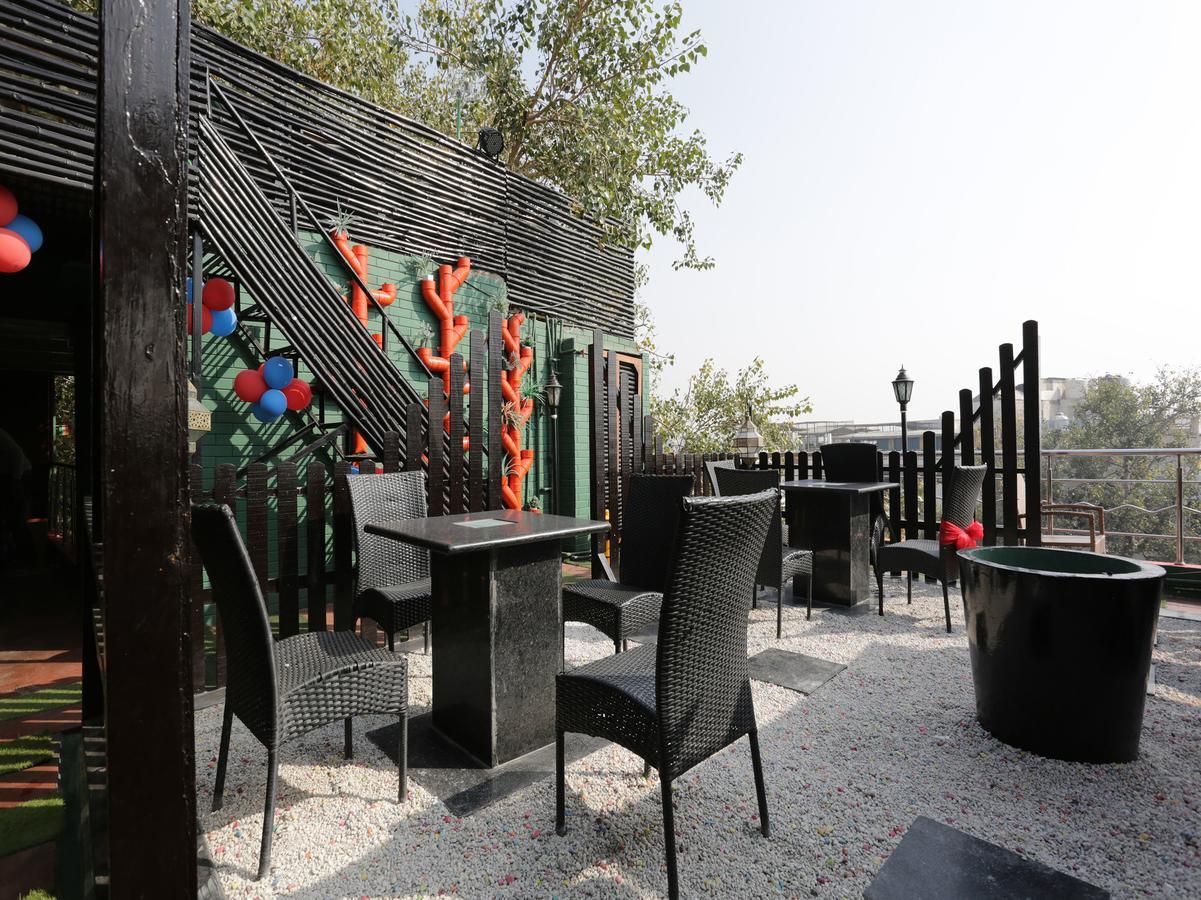Oyo 12221 Hotel M House อัครา ภายนอก รูปภาพ