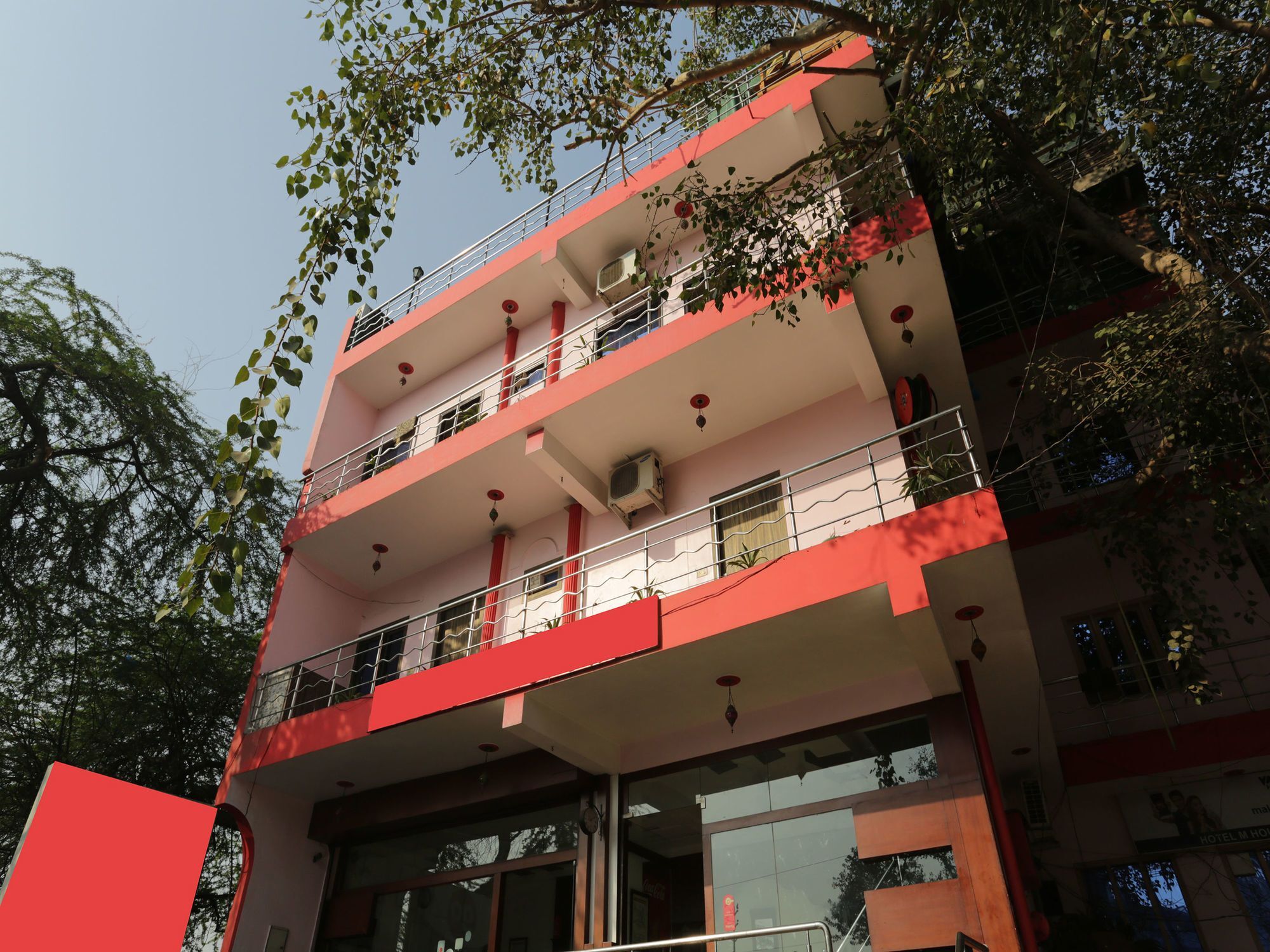Oyo 12221 Hotel M House อัครา ภายนอก รูปภาพ